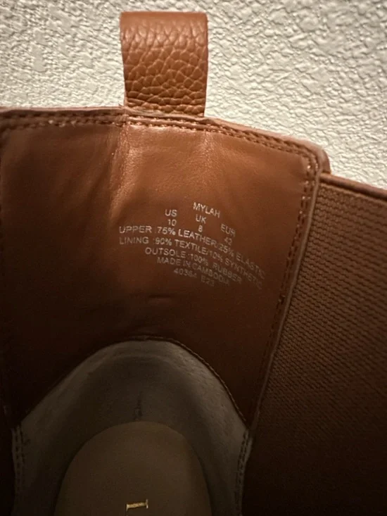 LAUREN RALPH LAUREN
Mylah Il Polo Tan Tumbled Leather Ankle Boots - Picture 10 of 12